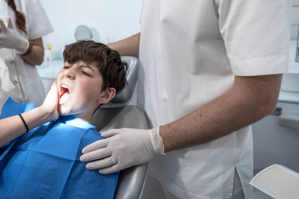 Best Broken or Cracked Tooth Emergency Dentist in Baywood, NY